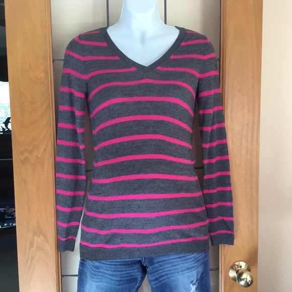 Gap maternity sweater - Picture 2 of 6